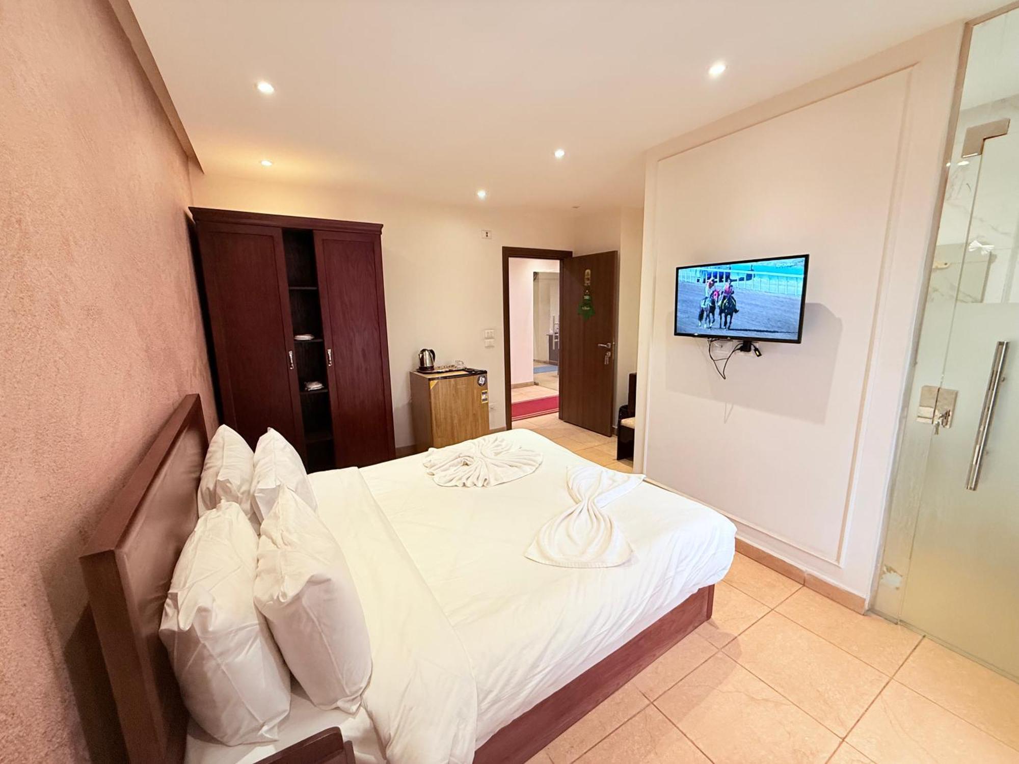 King Khafren View Inn Kafret el-Gabal 外观 照片