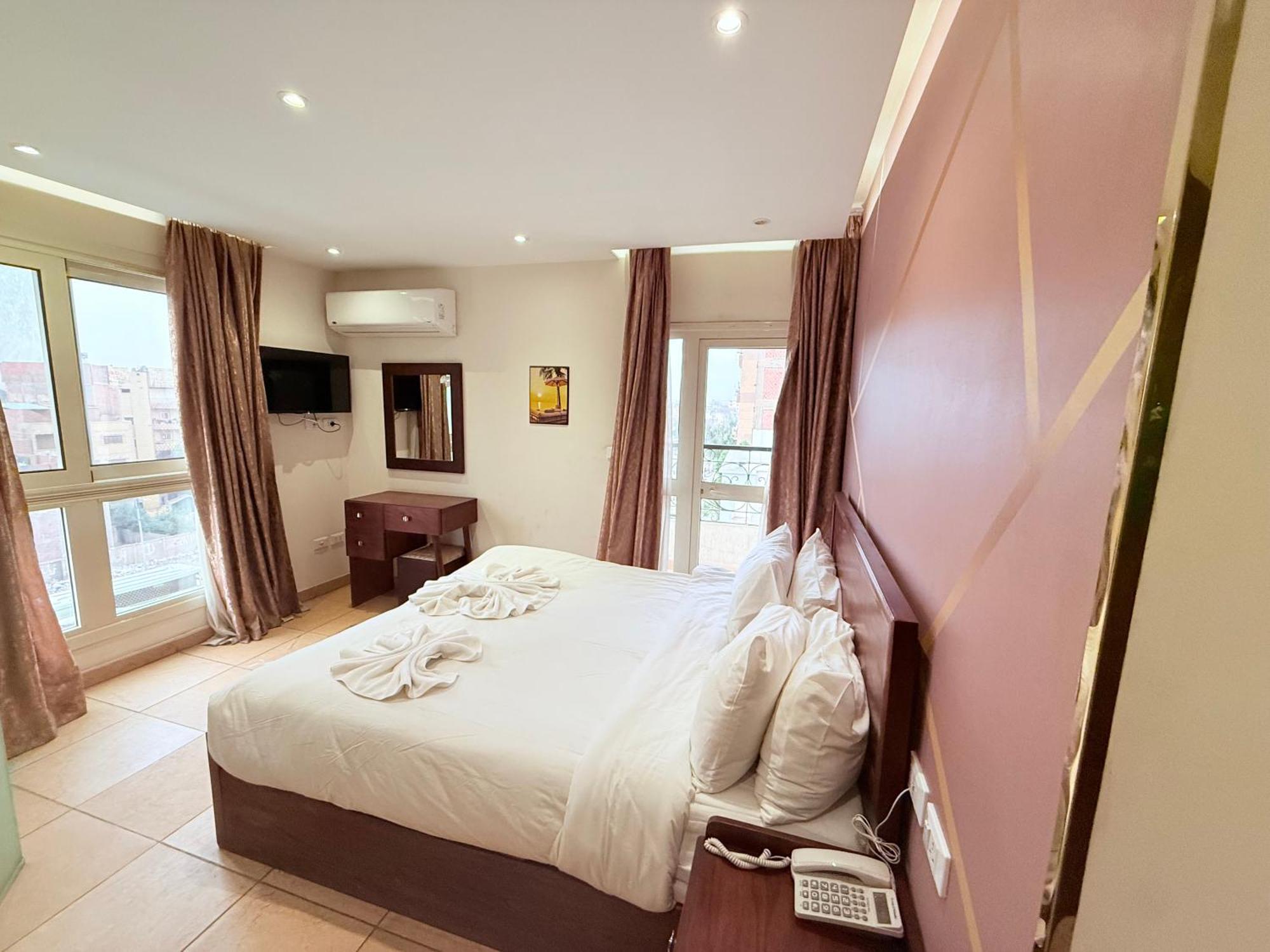 King Khafren View Inn Kafret el-Gabal 外观 照片