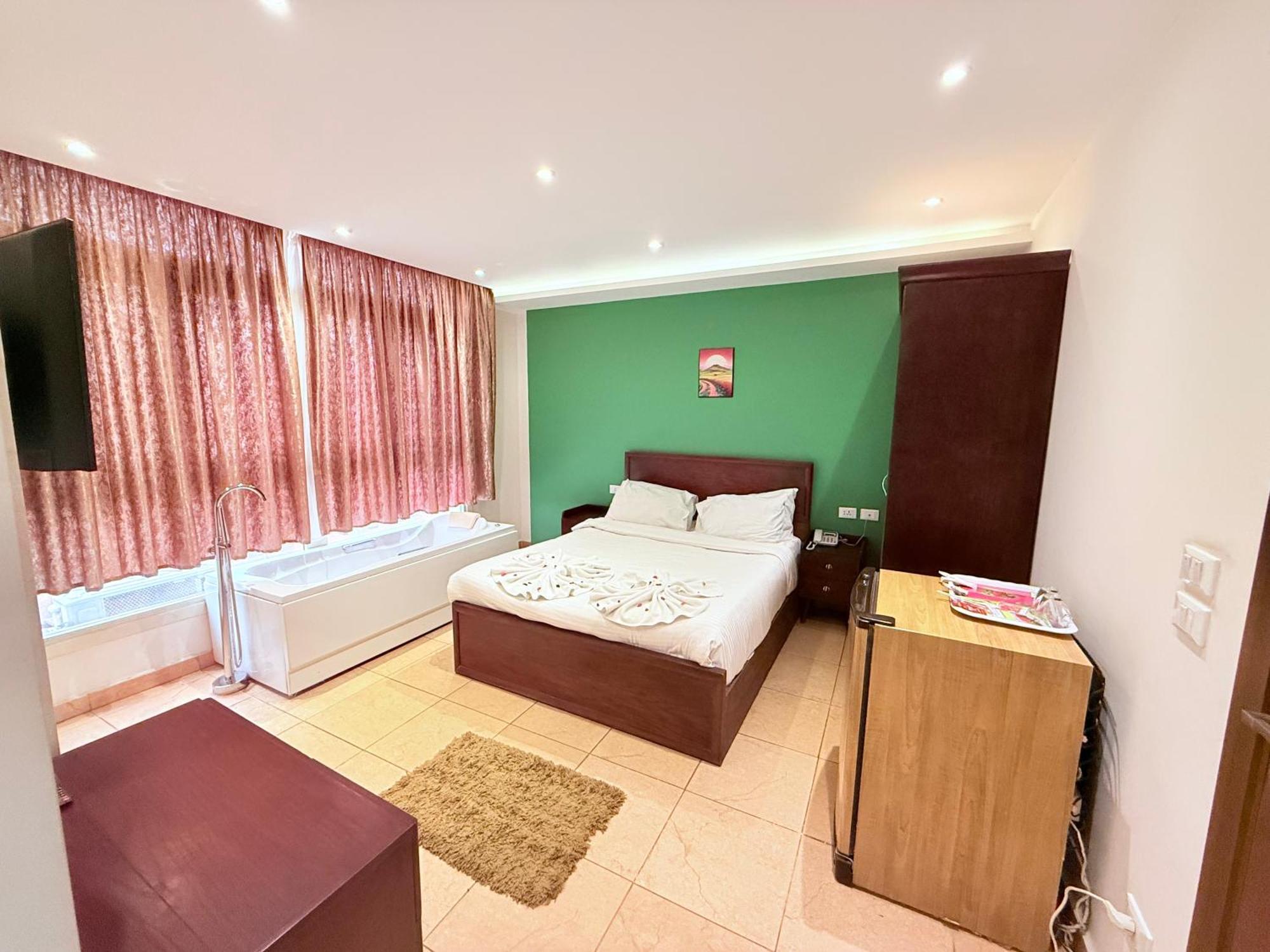 King Khafren View Inn Kafret el-Gabal 外观 照片